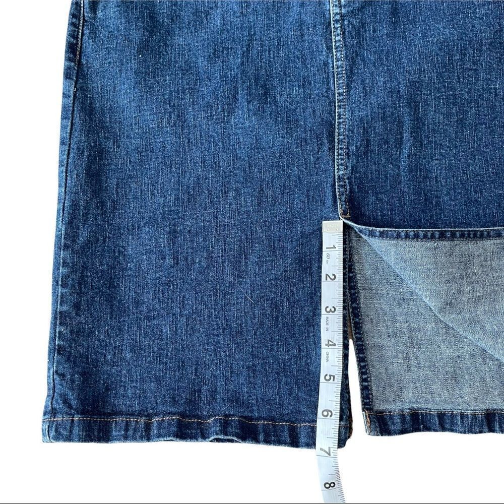 Tommy Hilfiger 3-Button Front & Back Slits Denim Pencil Skirt Sz 4 - Picture 13 of 13